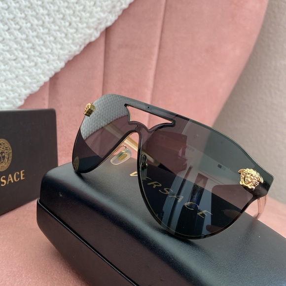 Versace Aviator sunglasses - Picture 9 of 12